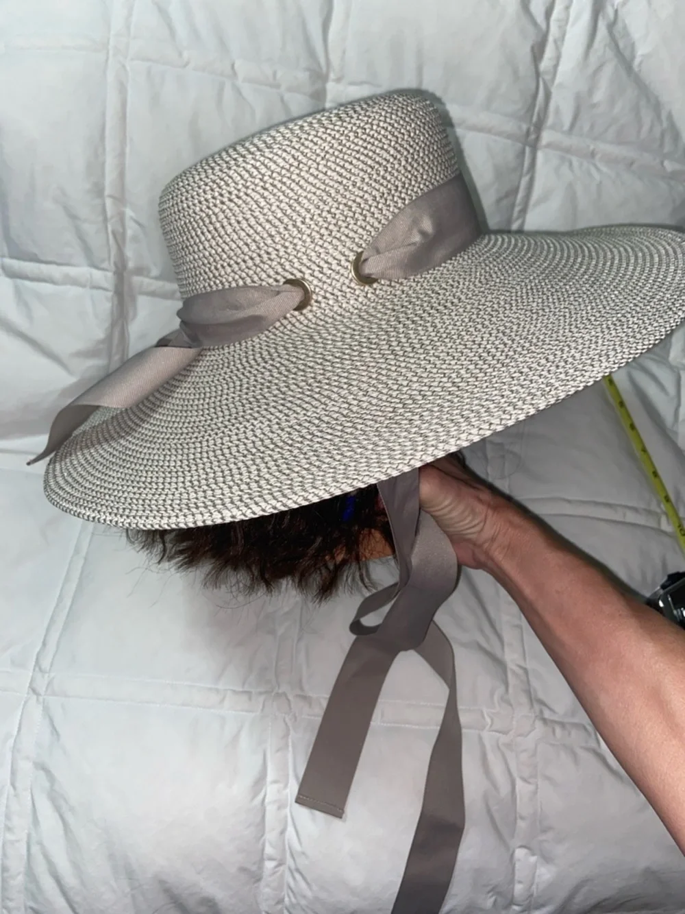RARE Like new Eric Javits Artista Straw Hat - white taupe - Picture 6 of 15